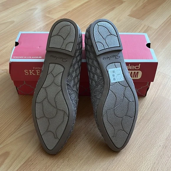 Skechers Women's, Cleo - Honeycomb Flat with Air-Cooled Memory Foam - Picture 5 of 13